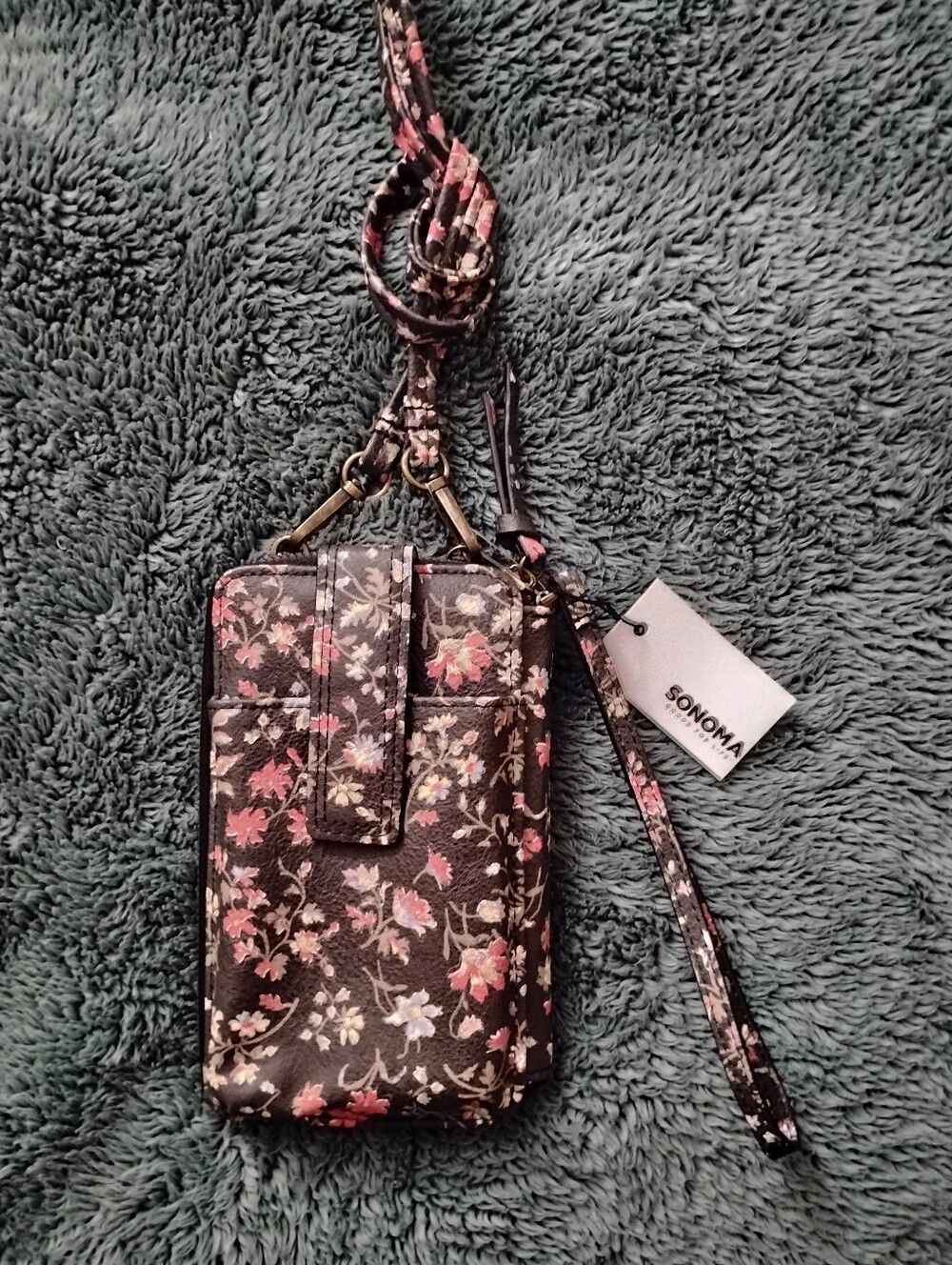 NWT Sonoma "Jacqui" Floral Crossbody Bag Wallet Wristlet Women's
